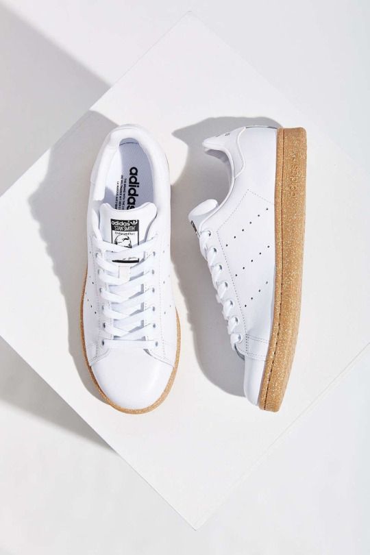 fehér stan smith