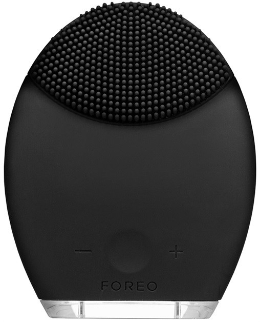 Foreo Luna™ for Men szónikus tisztító készülék kisimító hatással