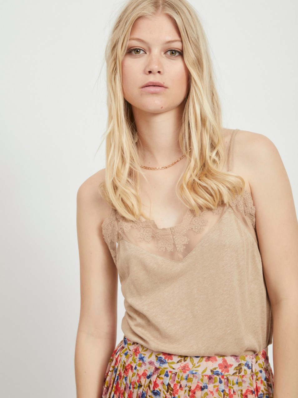 Vippi Blúz Vila