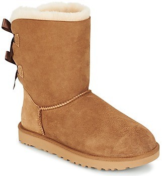 Csizmák UGG BAILEY BOW II