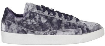 Rövid szárú edzőcipők Nike W Blazer Low LX