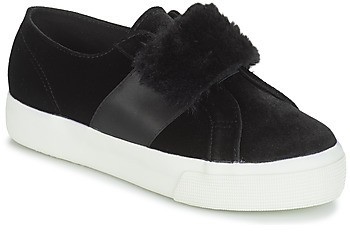 Rövid szárú edzőcipők Superga 2750-LEAPATENTW