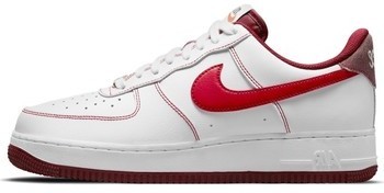 Rövid szárú edzőcipők Nike Air Force 1 07