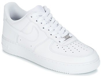 Rövid szárú edzőcipők Nike AIR FORCE 1 07
