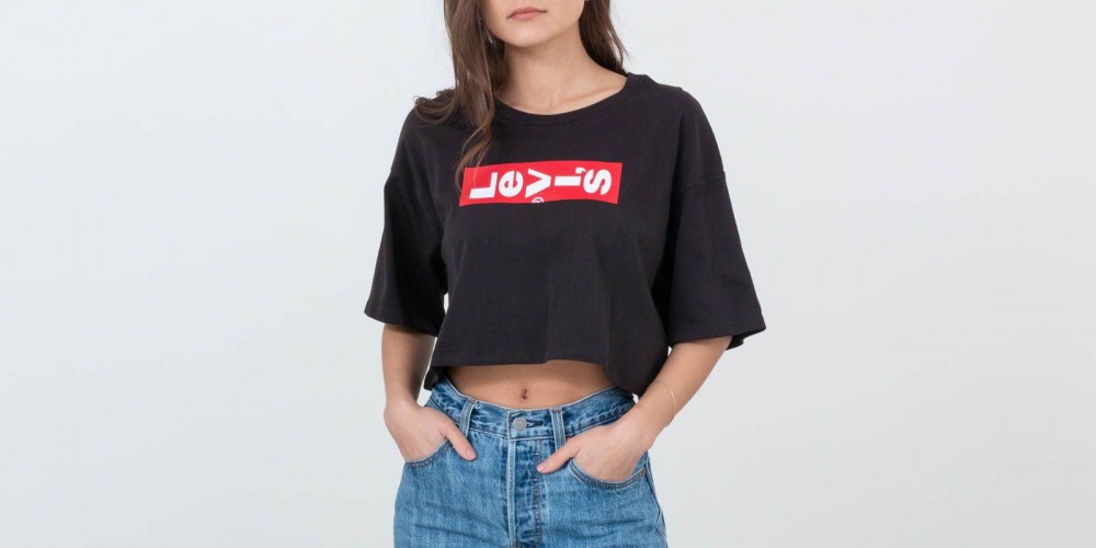 Levi's® Graphic Crop Slacker Tee Black