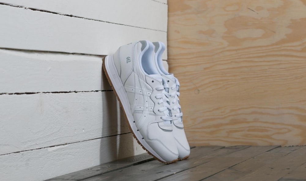 asics gel movimentum white