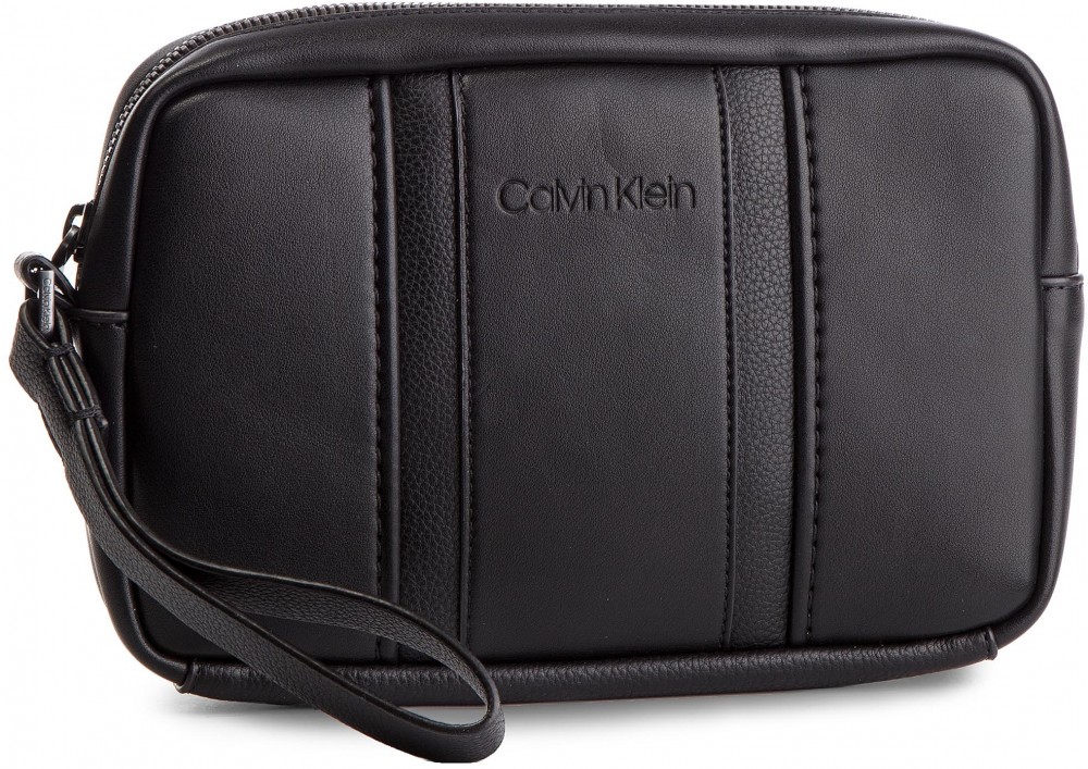 Válltáska CALVIN KLEIN - Essential Compact Case K50K504218 001