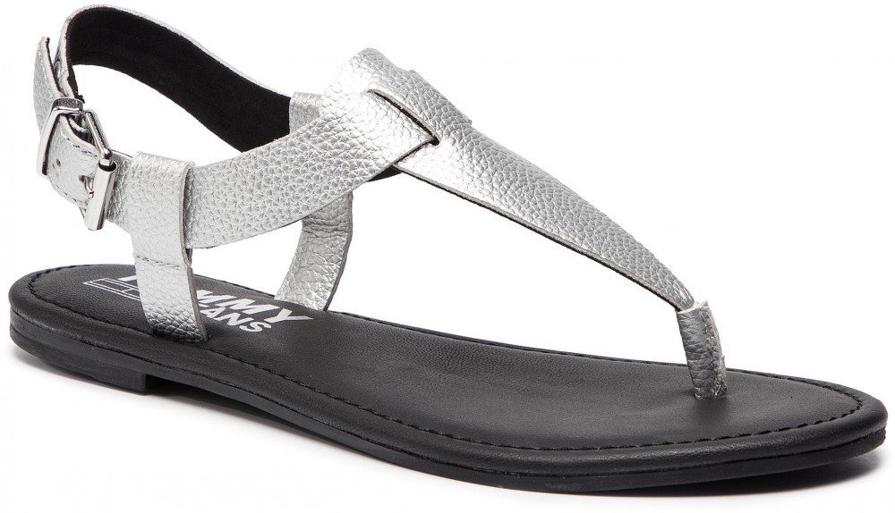 Szandál TOMMY JEANS - Shiny Metallic Flat Sandal EN0EN00566 Silver 000