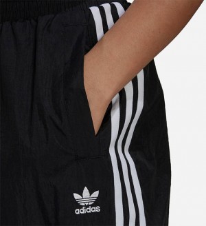 adidas Originals Adicolor Classics Japona Track Pants GN2926 galéria