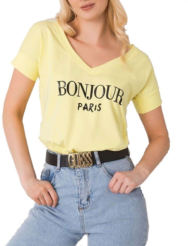 sárga női póló felirattal