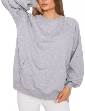 Világosszürke alap pulóver,... megtekintése