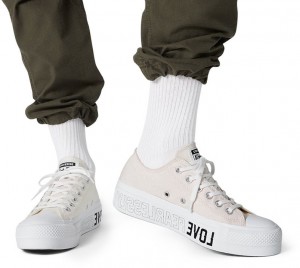 Converse Love Fearlessly Platform Chuck Taylor All Star Low Top Shoe galéria
