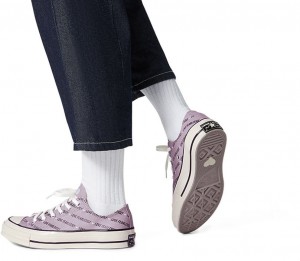 Converse Chuck 70 Love Fearlessly Low Top Shoe galéria