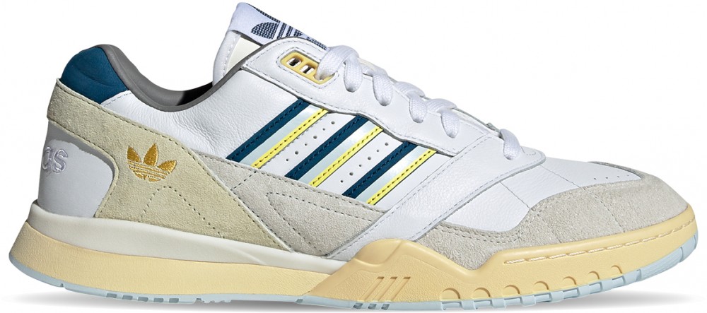 adidas A.R. Trainer