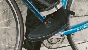 Chrome Industries Forged Suede Chukka Boot Black Black galéria