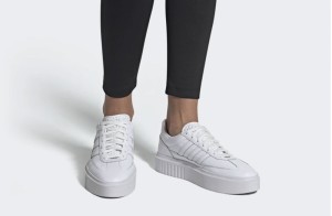 adidas Sleek Super 72 W galéria