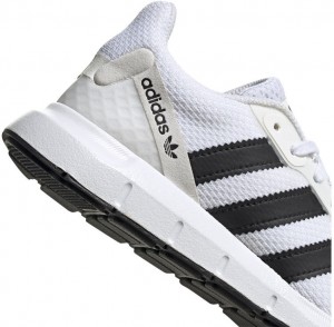 adidas Swift Run RF J galéria