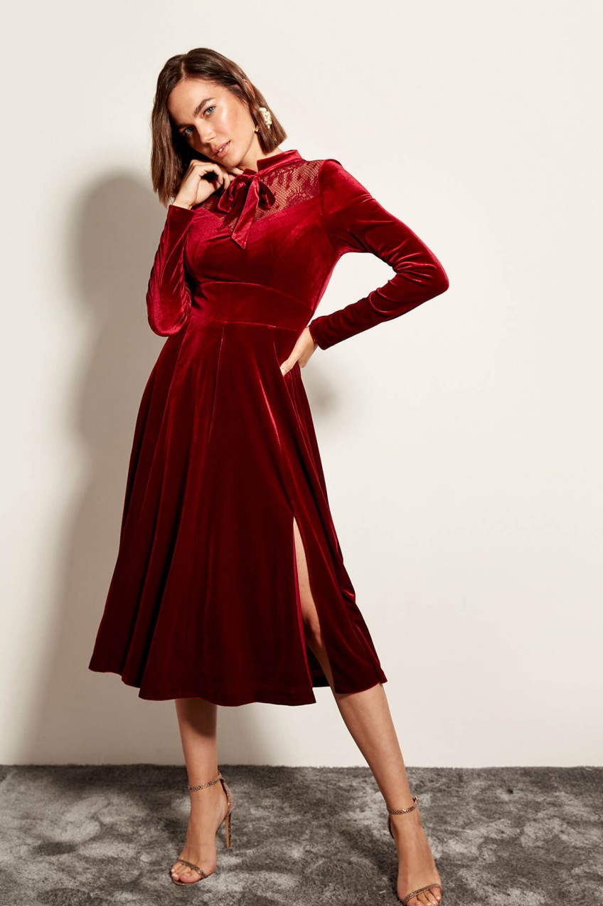 Trendyol Burgundy Velvet Lace Detail Dress