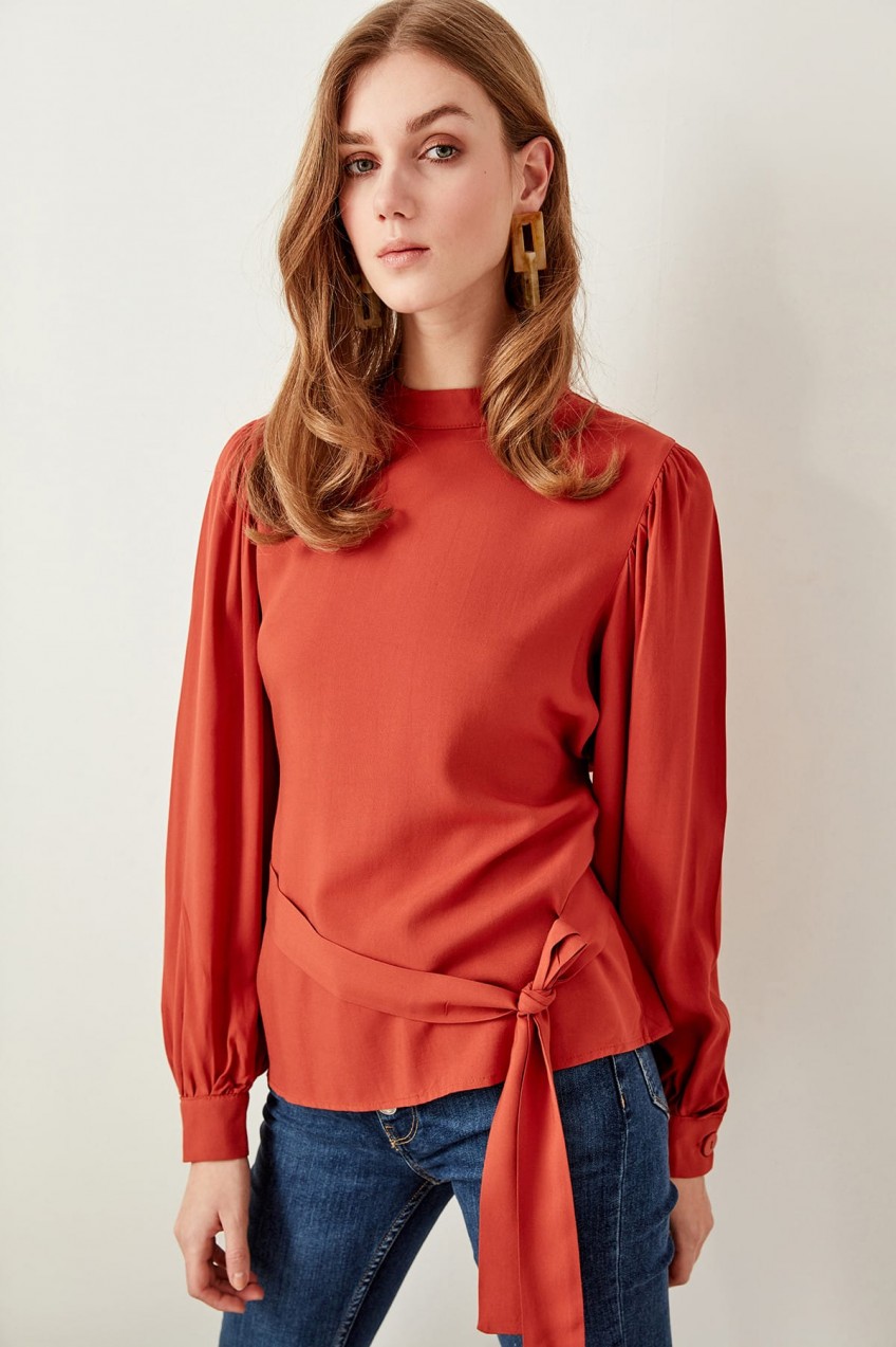 Trendyol Cinnamon Binding Detailed Blouse