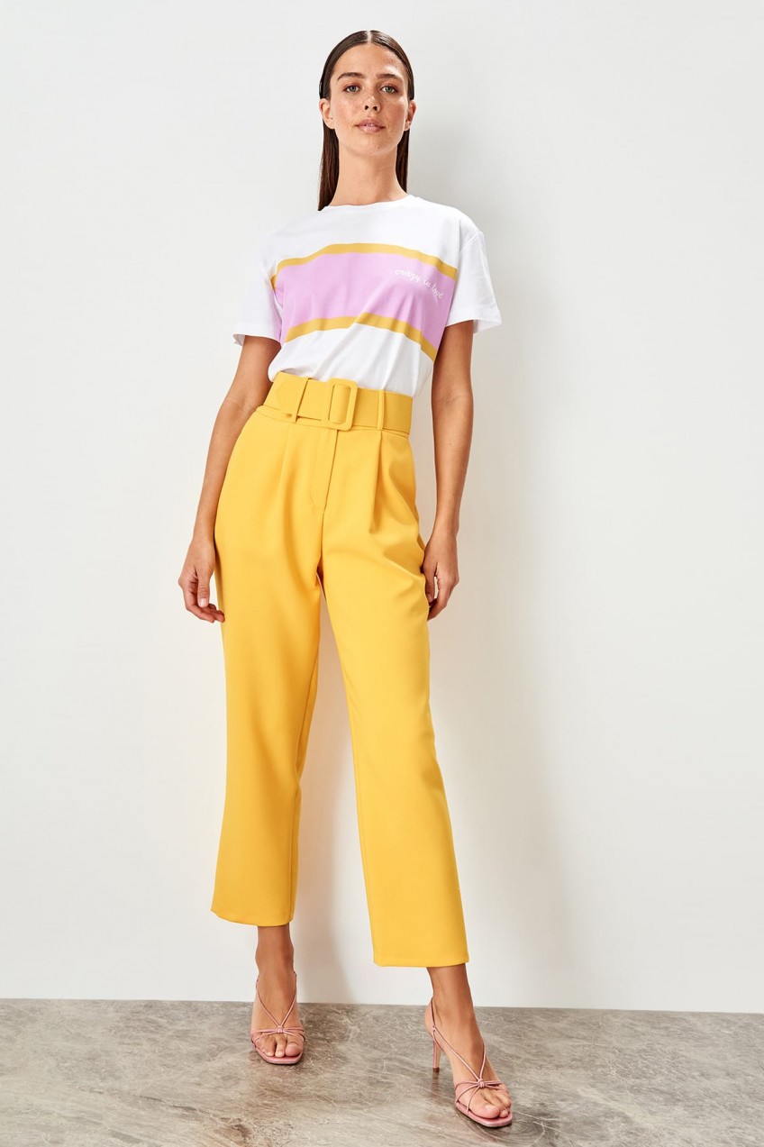 Trendyol Yellow Belt detailed trousers