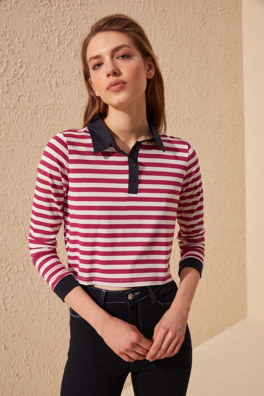 Trendyol Fuchlene Striped Polo Collar Knitted Blouse