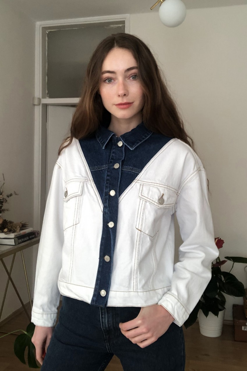 Trendyol Denim Jacket with White Blue Block
