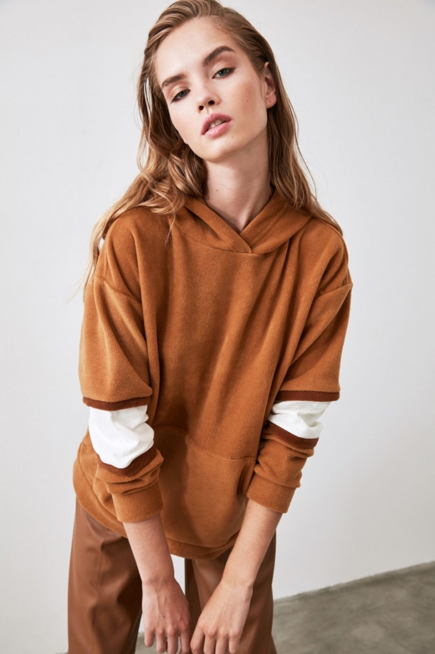 Trendyol Camel Embroidered and Hooded Basic Knitted Sweatshirt
