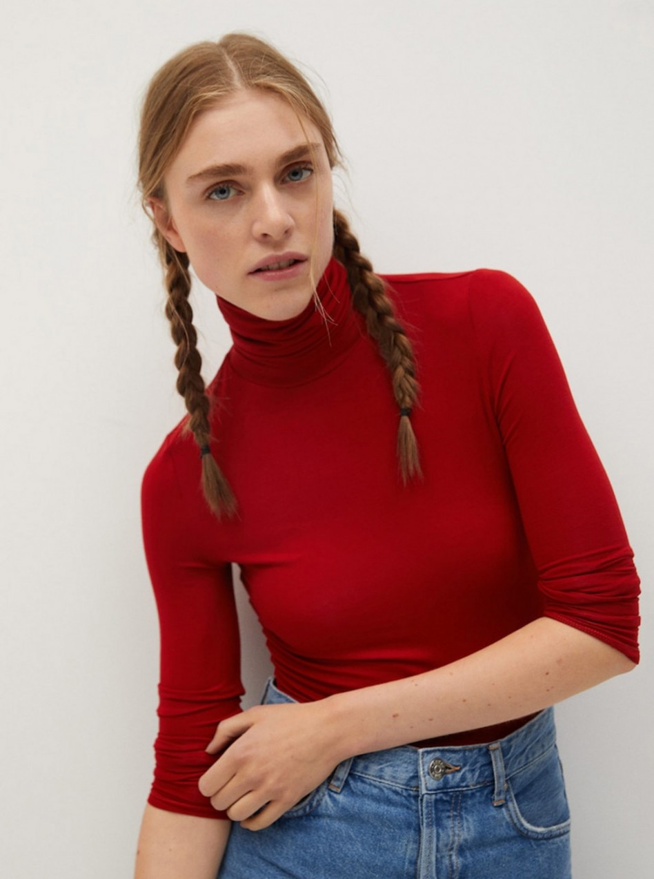 Red T-shirt with Mango turtleneck