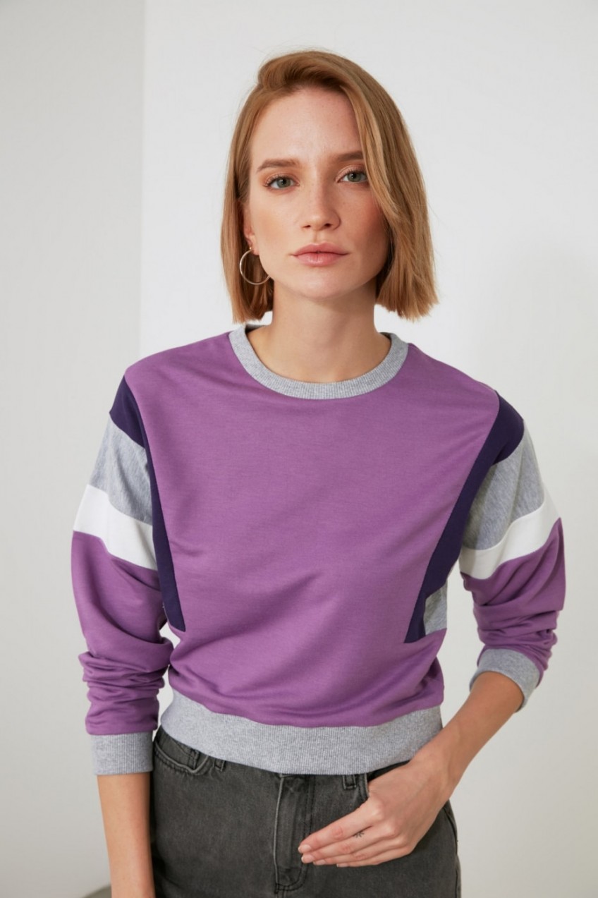 Trendyol Lila Sleeves Color Block Knitted Sweatshirt
