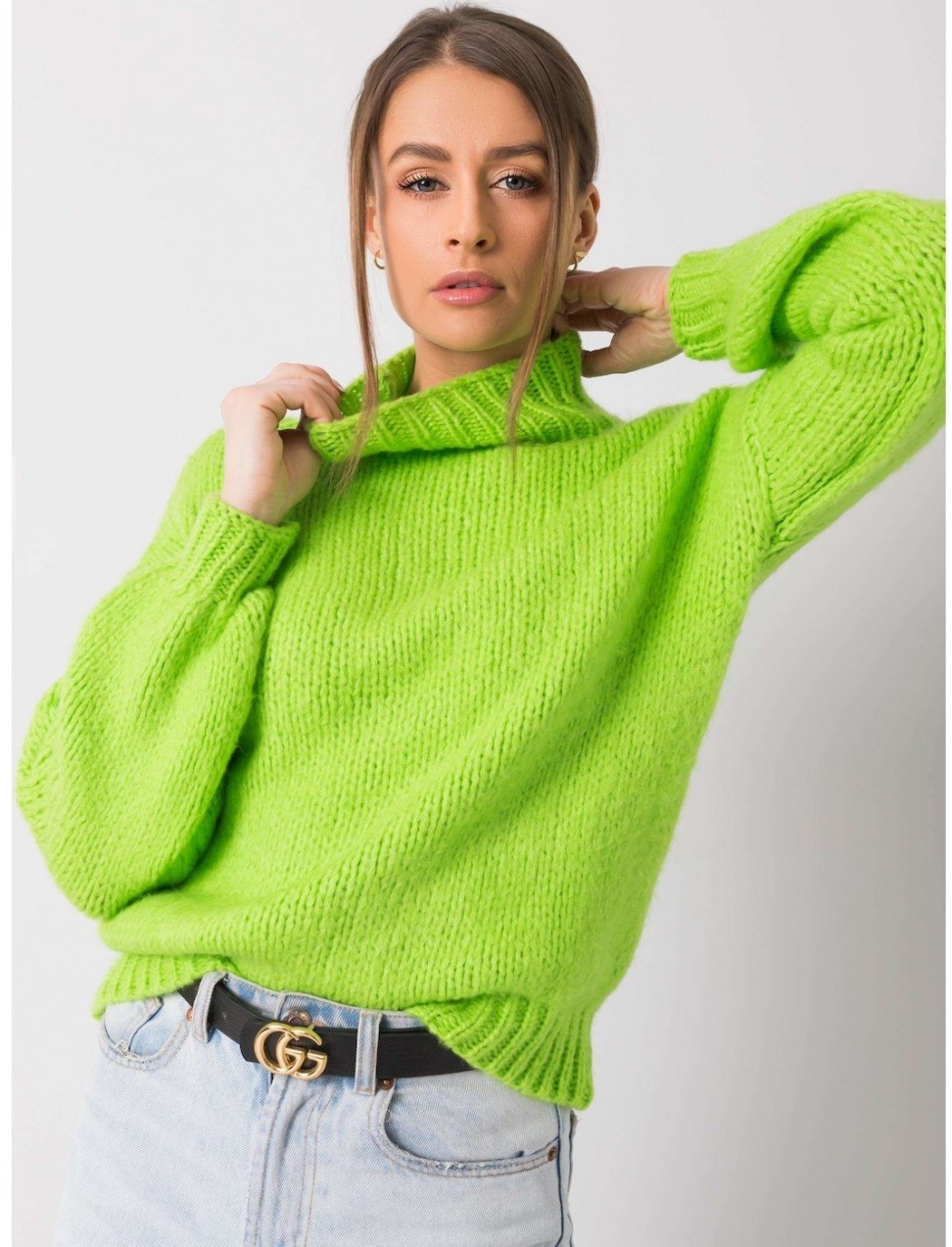 Women´s green turtleneck sweater