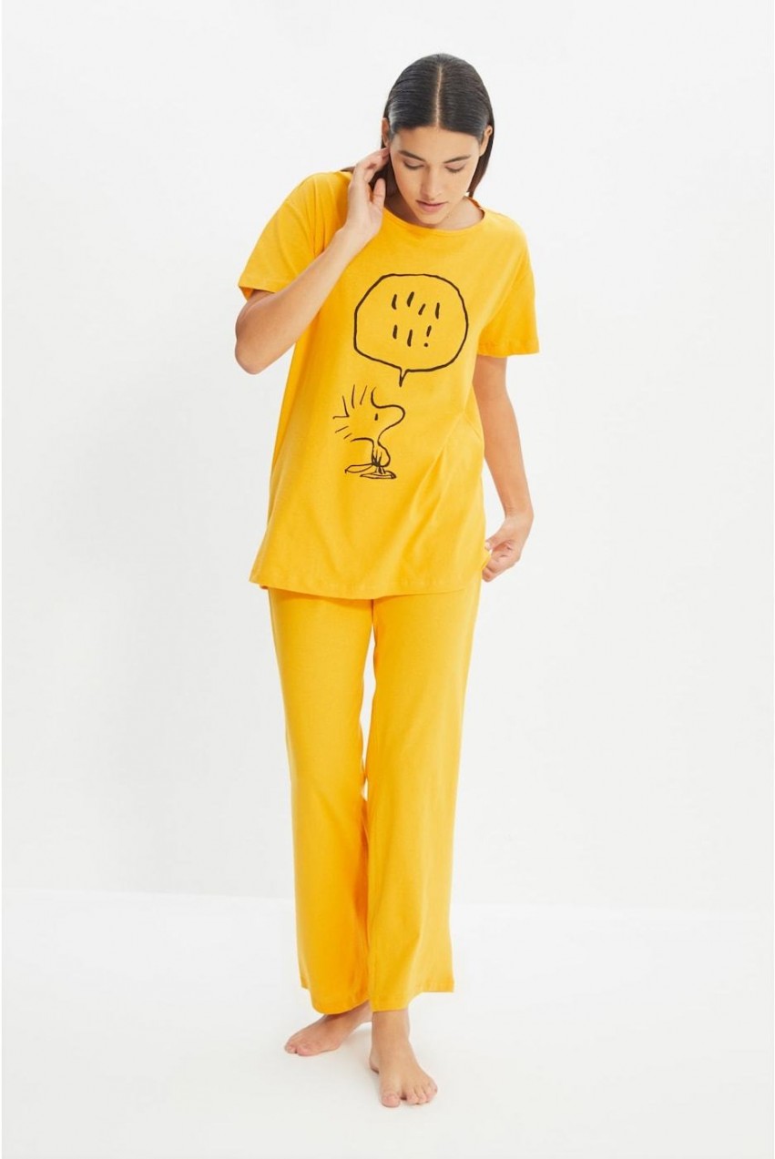 Trendyol Mustard Printed Knitted Pajamas Set