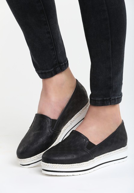 Rhea fekete slip-on tornacipő