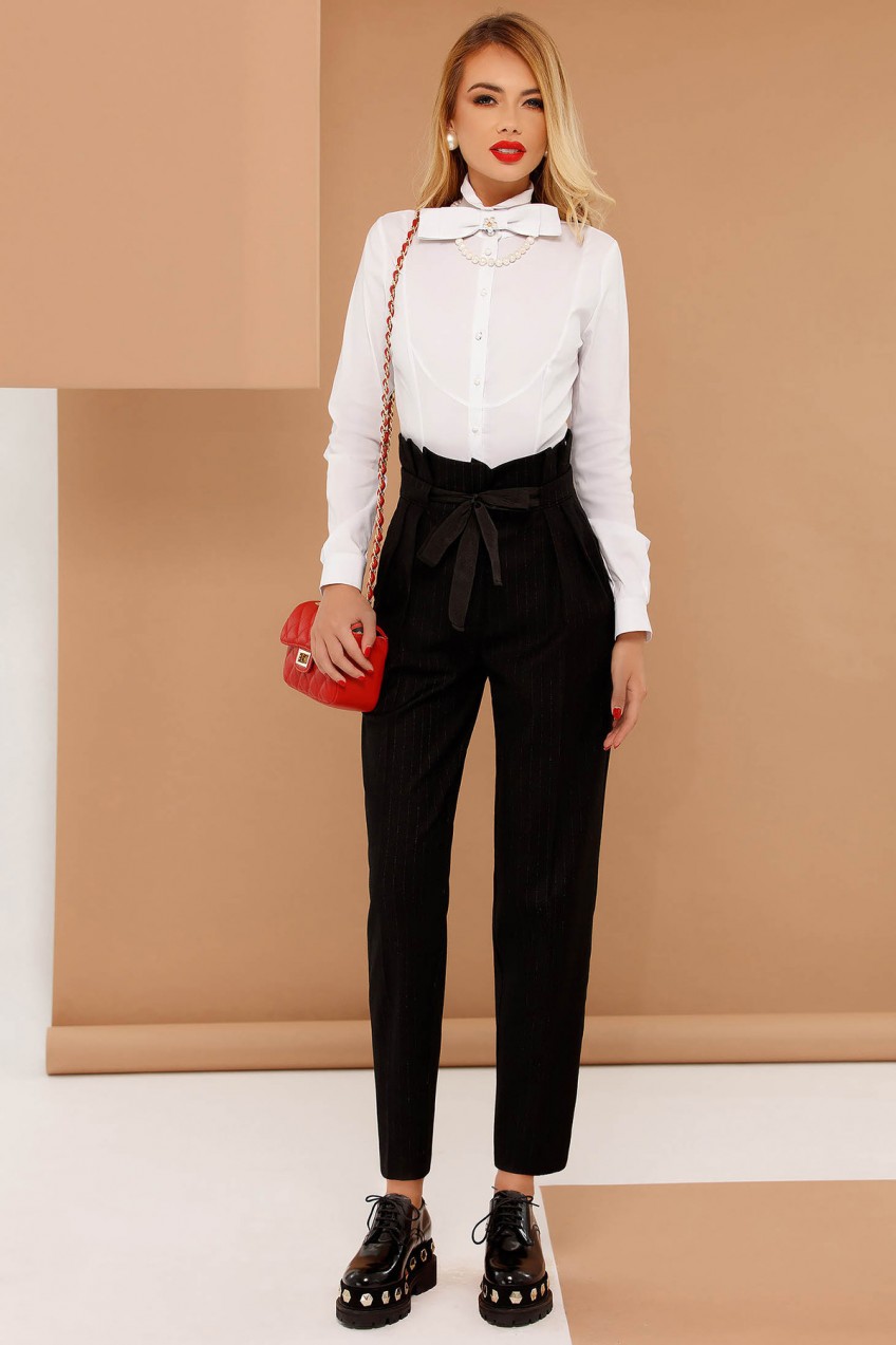 Fehér PrettyGirl irodai body rugalmas pamut szűk szabással masni díszítéssel