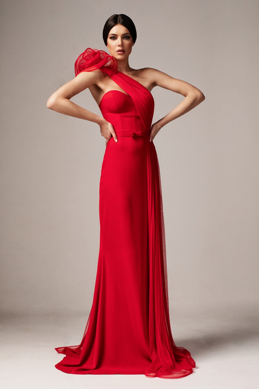 Piros Ana Radu alkalmi hosszú szirén tipusú ruha szivacsos mellrész szűk szabás