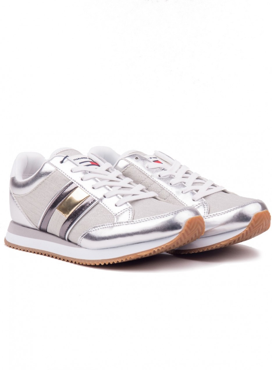 Tommy Hilfiger ezüst tornacipő WMN Casual Retro Sneaker Silver - 40