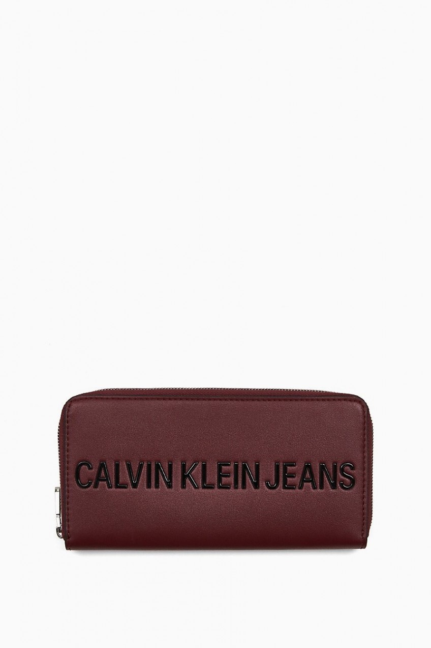 Calvin Klein burgundia-bordo pénztárca Sculpted Zip Around Beet Red