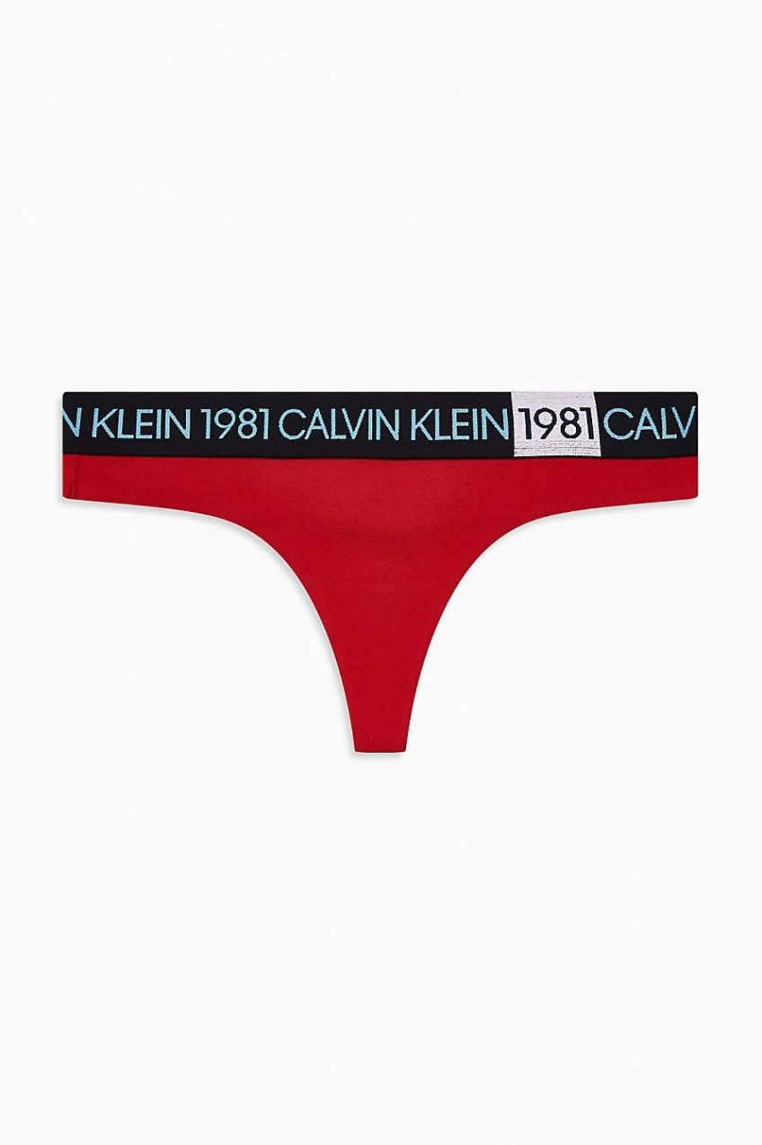 Calvin Klein rózsaszinek női tanga Thong logóval - XS