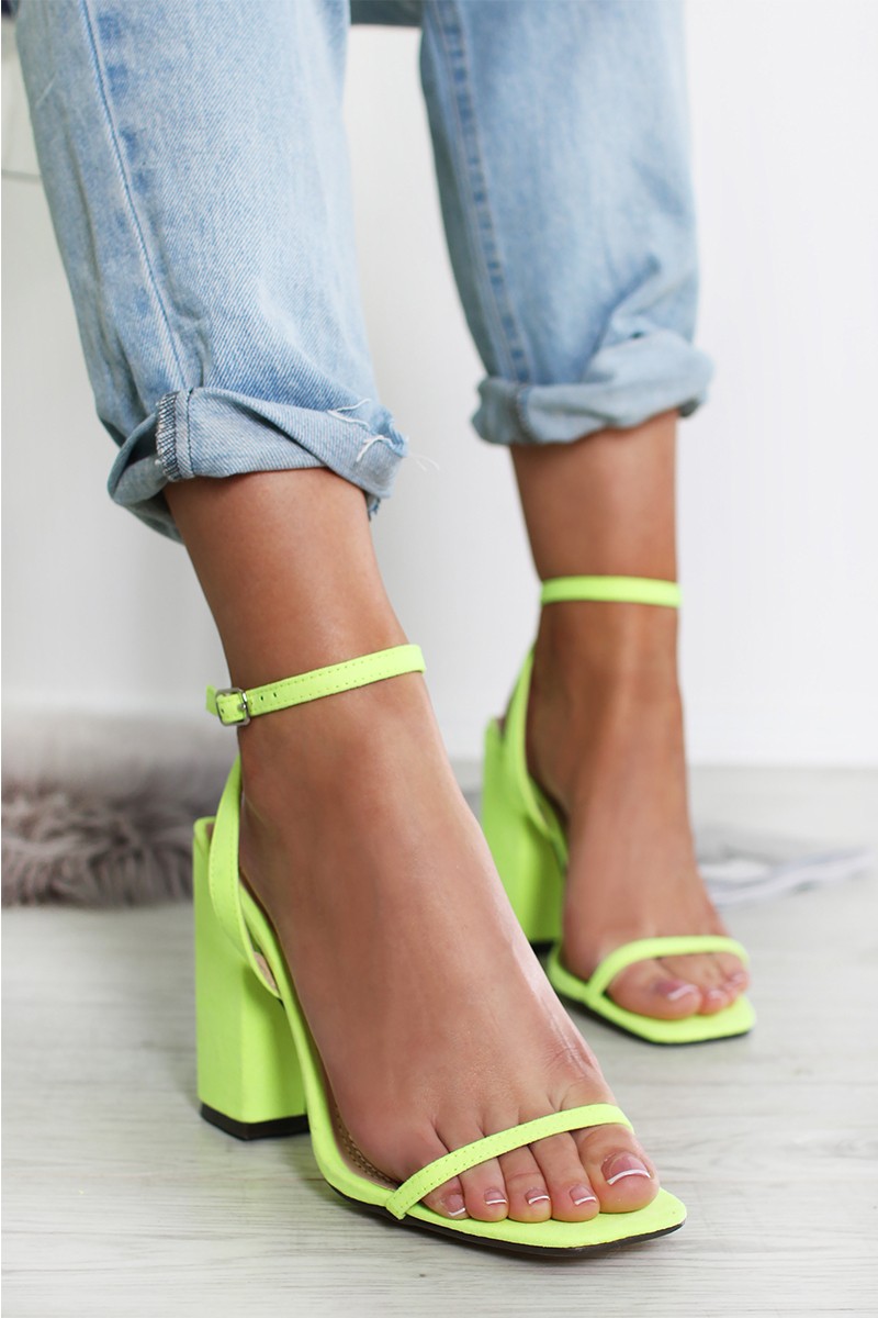 Neon-sárga szandál Alicia