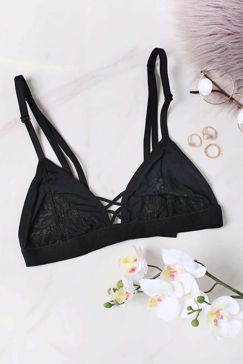 Fekete melltartó Lace Me Wild Demi Bralette