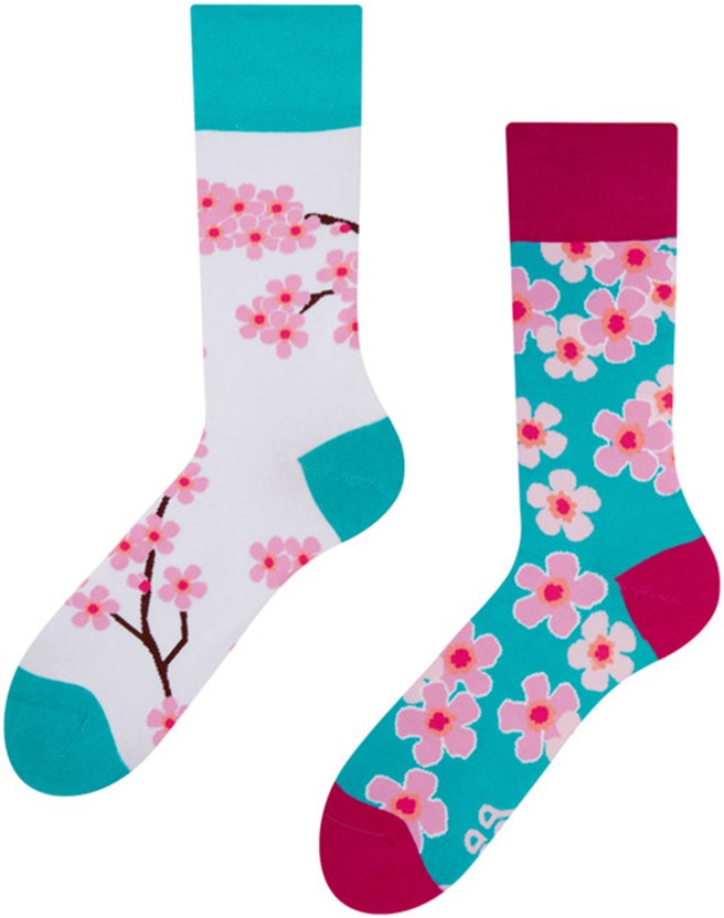 Többszínű zokni Sakura