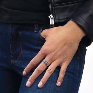 Guess Divatos kristály gyűrű UBR29030 54 mm galéria