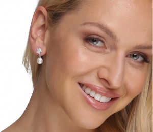 JwL Luxury Pearls Stílusos ezüst fülbevaló gyönggyel és cirkónium kővel JL0606 galéria