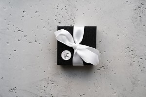 JwL Luxury Pearls Hosszú ezüst gyöngy  fülbevaló JL0620 galéria