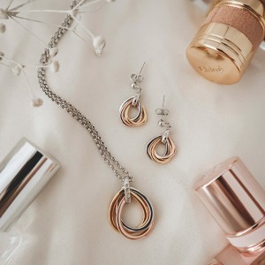 Hot Diamonds Ezüst gyémánt fülbevaló Trio DE644 galéria