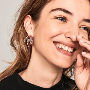 PDPAOLA Fényűző bronz karika fülbevaló TRUE Rose Gold AR03-066-U galéria