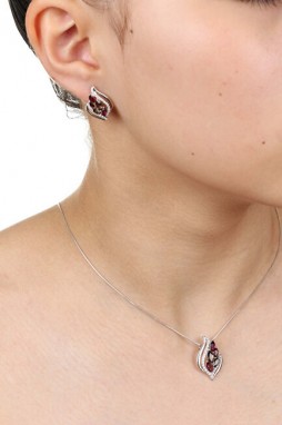MOISS EG000094 Elegáns ezüst fülbevaló gránáttal és füstkvarccal galéria