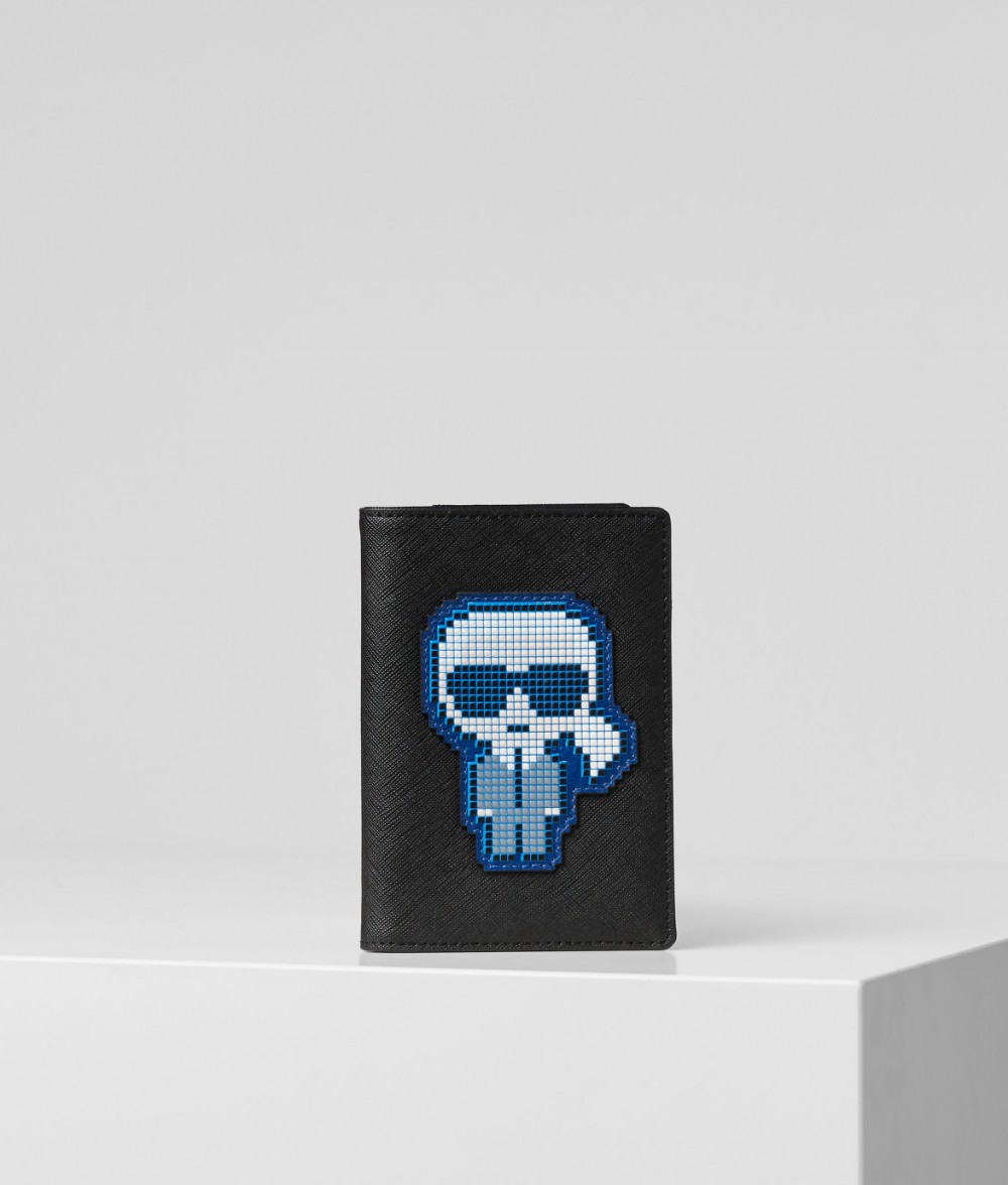 Útlevél Tok Karl Lagerfeld K/Pixel Passport Holder