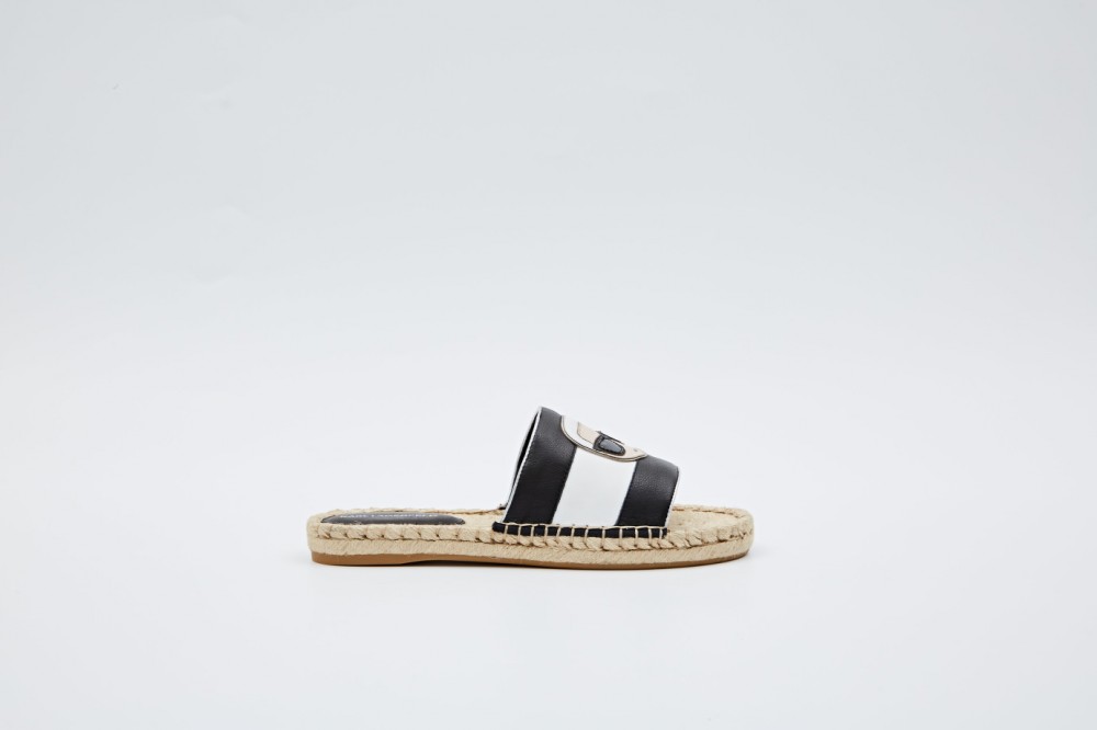 Papucs Karl Lagerfeld Kamini Karl Ikonic Slide