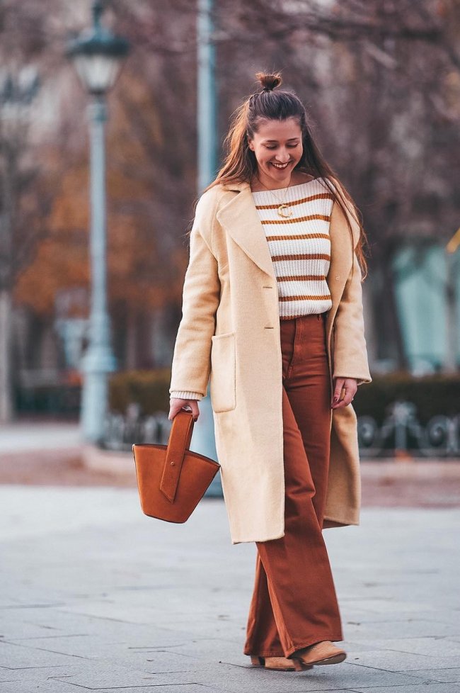 Bézs és barna monokróm outfit